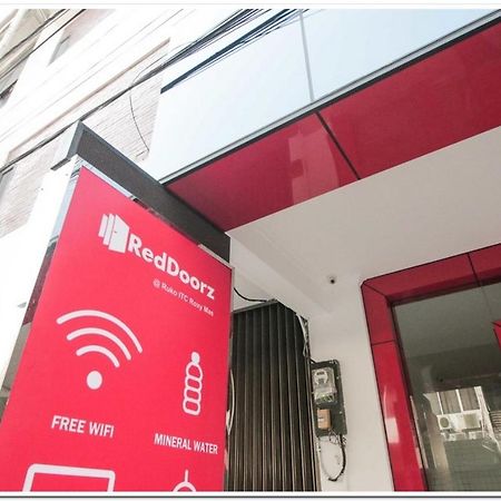 Reddoorz @ Ruko Itc Roxy Mas Hotel Джакарта Екстериор снимка